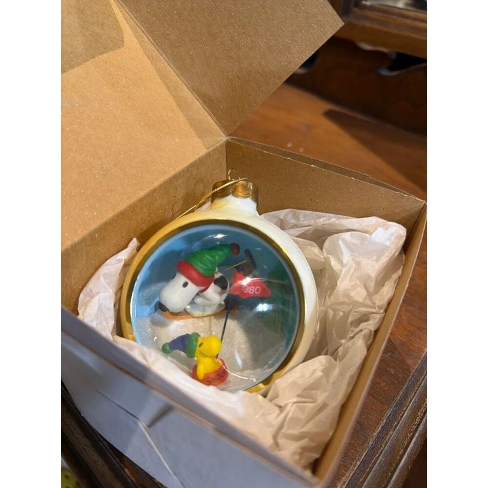 Rare 1980 Hallmark Snoopy & Friends #2 Ski Holiday Panorama Ornament QX1541 Box